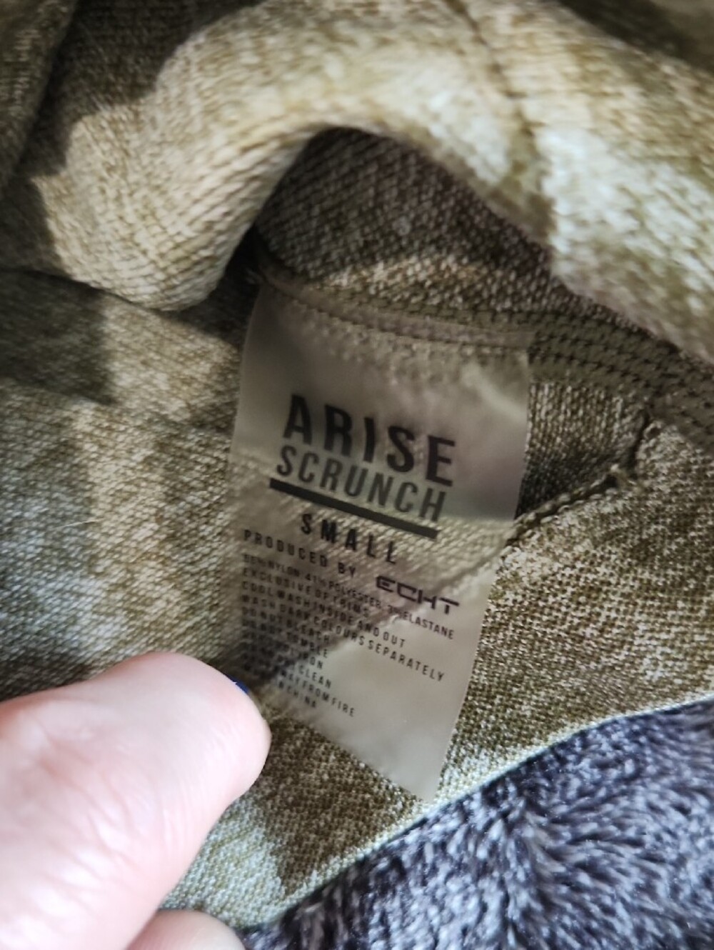 ECHT Olive Green Arise Scrunch Shorts - Picture 4 of 4
